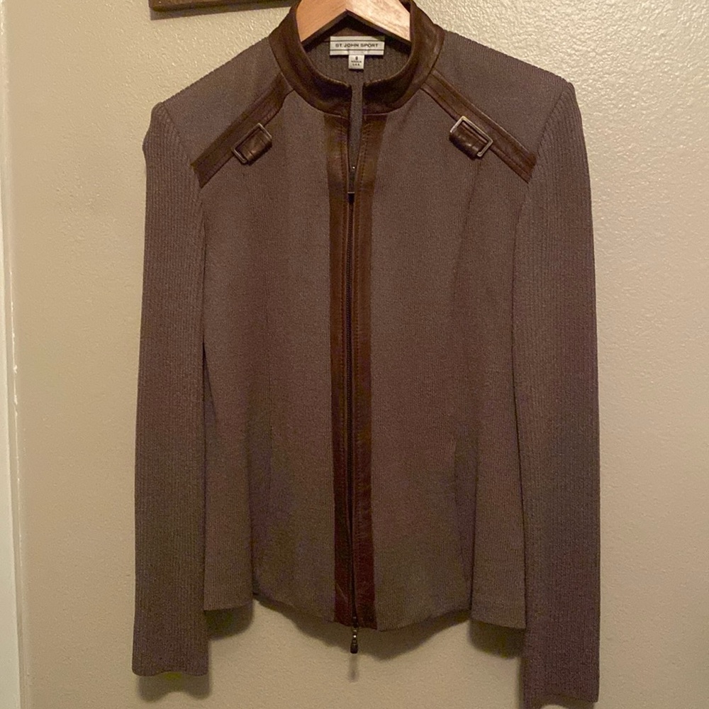 St. John Women's Sport Vintage Knit Jacket Zip up Leather Trim Brown Small